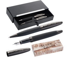 Mark Twain writing set